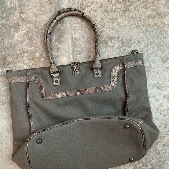Badgley Mischka Gray Flannel Tote w/Snakeskin Trim - Picture 6 of 6